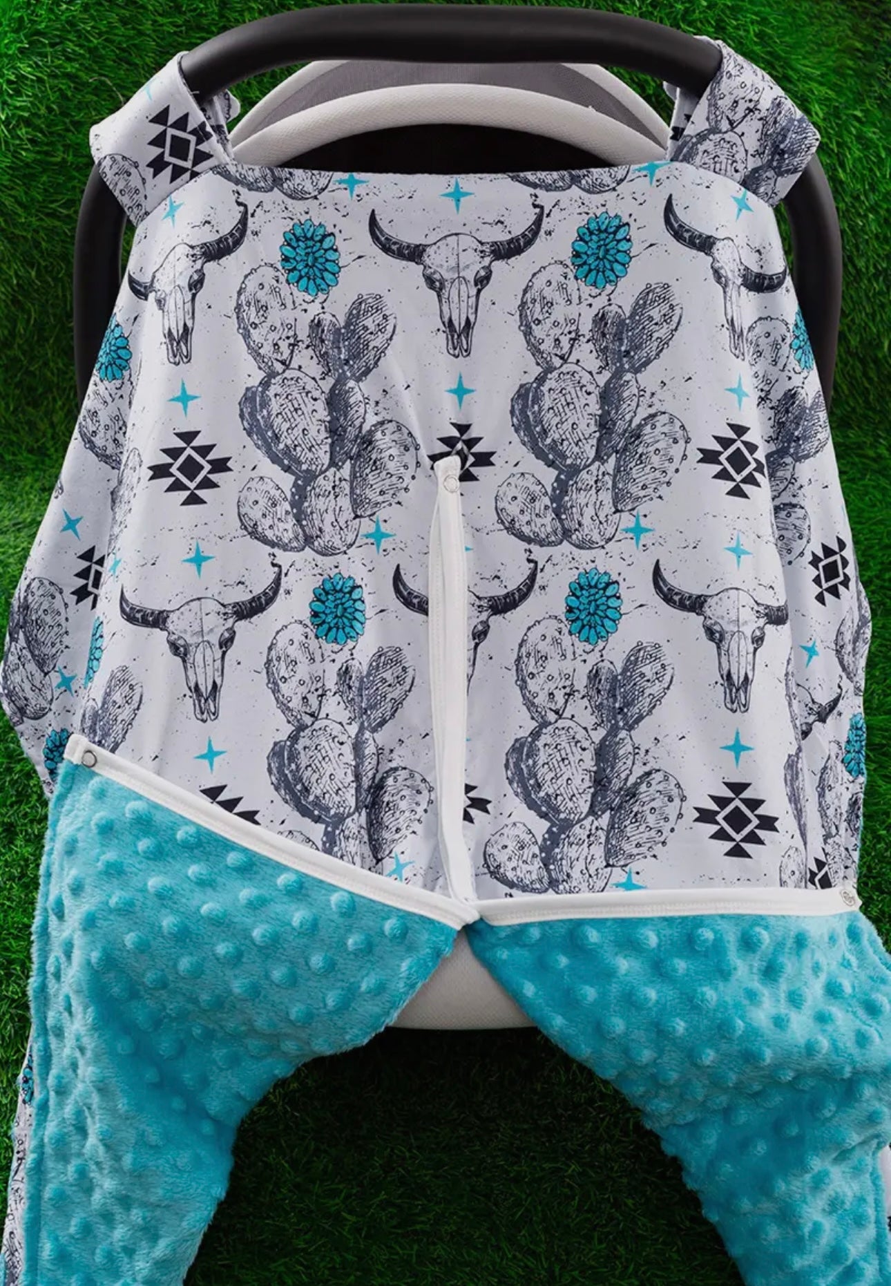 Carseat Cover Turquoise Steer Skulls