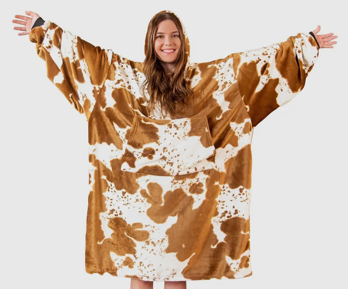 Cowprint blanket hoodie